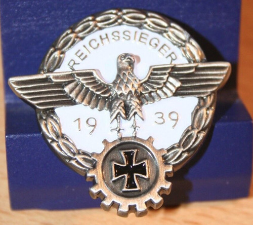 Ausverkauf pin militaria - ,