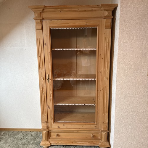 Wunderschöne holzvitrine - holzvitrine, im