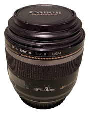 Canon EF-S 60 mm F/2.8 USM Objektiv