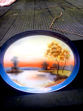 ein großes ovales Noritake