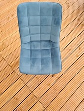 Verkaufe 6 Esszimmerstühle.. 1.5 Jahre Alt.top Gepflegt...Türkise Farbe.. 300 e.