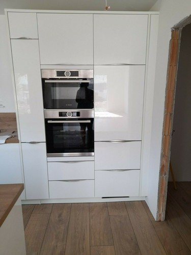 Neue hochwertige