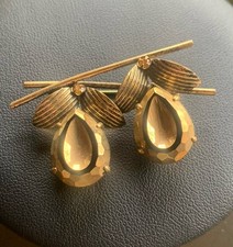 Süße Gablonzer Brosche Amer