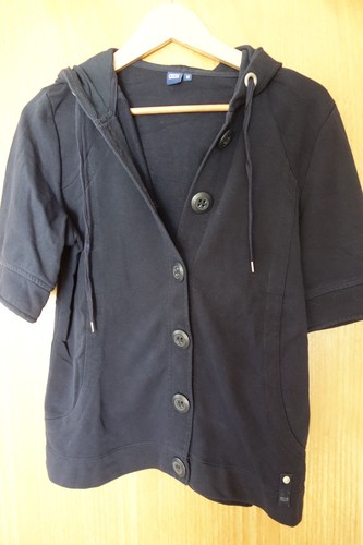 Gut erhaltene sweatjacke - gut,
