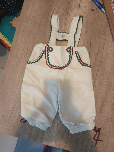 Verschiedene puppen kleider - verschiedene,