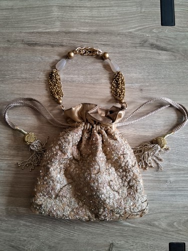 The pink potli gold bestickt - potli,