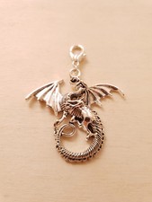 Großer Drachen Anhänger ♥ Fantasy Magie Märchen Gothic ♥ Schmuck Deko Charms