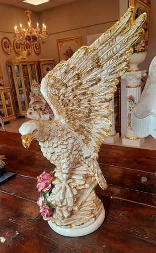 Skulpturen adler capodimonte - skulpturen,