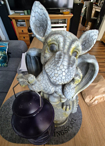 Drachen figur grau - drachen-figur, auf
