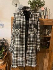 Schwarz-weißer Oversize Wollmantel von Zara Gr M Maße im Text