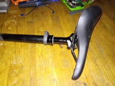 Fahrrad Sattelstütze gefedert und Sattel