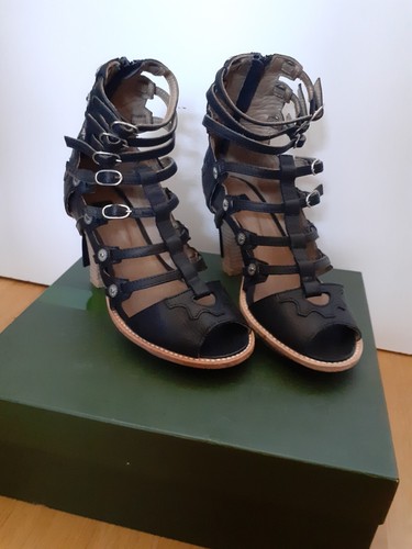 Fantastische sandalen mit - fantastische,