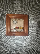 ✨ Miniatur-Schaukasten –