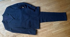 Blau-schwarzer
