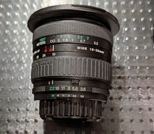 Cosina 19-35 mm AF f/3.5-4.5 Objektiv für Nikon