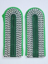 Schulterklappen