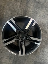 18 Zoll Audi Alufelge 8W0601025M