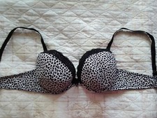 2 Teilig C&A Lingerie BH's Spitze süß verspielt gepunktet und Herzchen Gr.85C