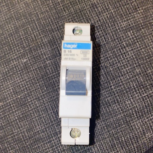 Hager 615 b16 - m,