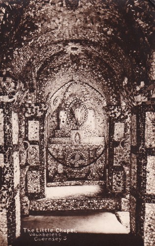 The little chapel - the, vauxbelets