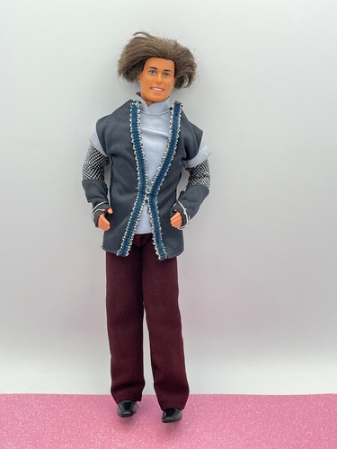 Alte barbie ken - alte, mit