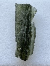 Natürlicher Moldavit Rohstein