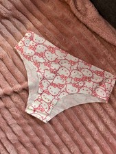 Hello Kitty Slip 36/38  M/L