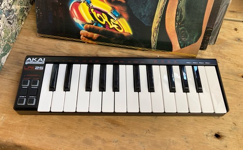 Akai lpk25 key usb midi - akai,