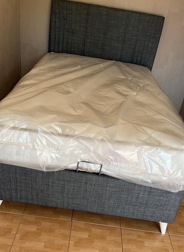 Bett 200 120 - 200, x
