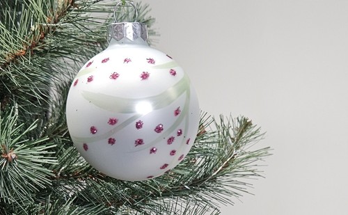 Christmas ball glass hand