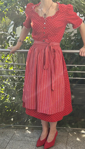 Vintage dirndl rot mit - m/l,