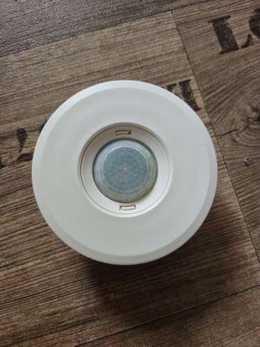 Präsenzmelder esylux - up,