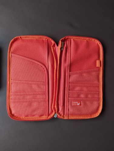 Neu travel wallet - neu!,