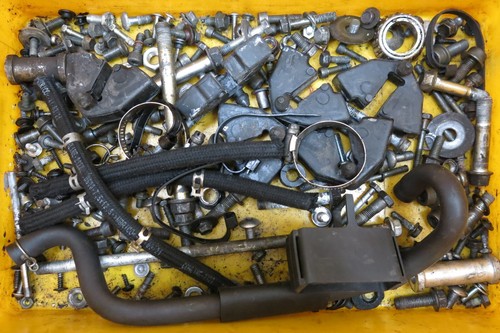 Suzuki 900 gt73b 94 - 900,