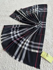 Burberry Schal { schwarz }