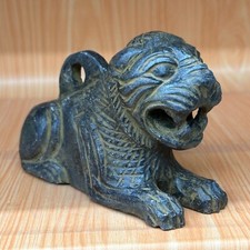 ANTIKE NAHÖSTLICHE SCHWARZE STEIN SITZENDER LÖWE TIERFIGUR