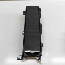 VOLVO V60 MK2 Getränkehalter in der Mittelkonsole 32289330 RHD 2022 32396222