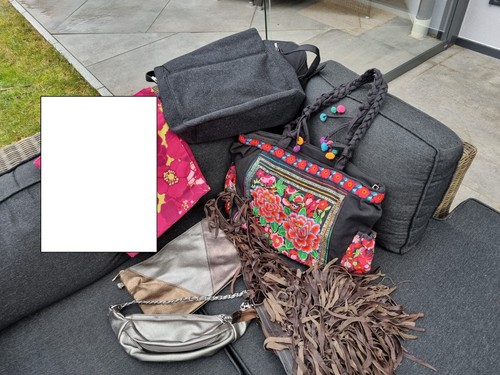 Damen handtaschen konvolut - x,