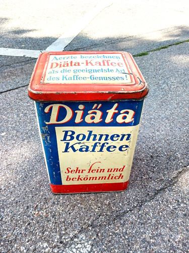 Uralte große blechdose - ,