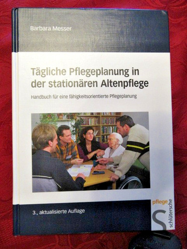 Tägliche pflegeplanung der - in,