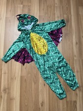 Kinder Junge Drache Schlange