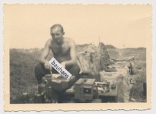 Foto Wehrmacht Soldat Technik, Tarnzeltplane 2.WK (9948a)