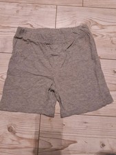 Kurze Hose 110-116