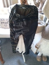 La Mu Baggy Oliv Lederimitat