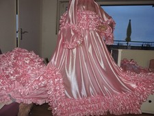 Kostbar sissy marilin Satin