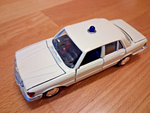 Schuco mercedes 350 - schuco, 1:43