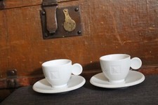 NESPRESSO 2 Espresso Tassen 2 Unterteller weiß Logo Tassen Espressotassen