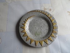  weihnachtlicher  Deko Teller , silberfarbig mit Tropfen und goldenen Zacken