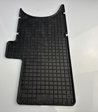 VW T5/T6 2 SITZER SCHWARZE PETEX GUMMIFUßMATTE VORNE DURCHGANG MITTE SCHNIT