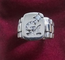 Weißgold Siegelring 9K Handarbeit by Design mit Diamantensplitter